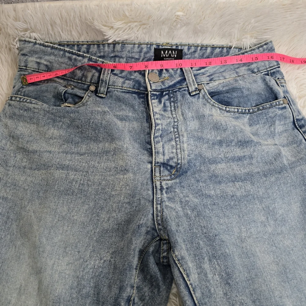 BoohooMAN Light Wash Straight Leg Button Fly Rigid Jeans 32 Long